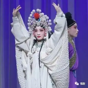 燃省锡班学员毕业期末汇报演出惊艳全场