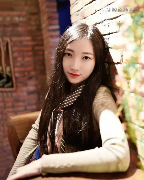 为什么别人拍照美成天仙,你却丑成狗这样面对镜头,让你美得亲妈不认附真人教程哦