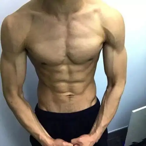 热综小狼狗8块腹肌嘎崩脆,这些宝藏男孩绝对让你心动