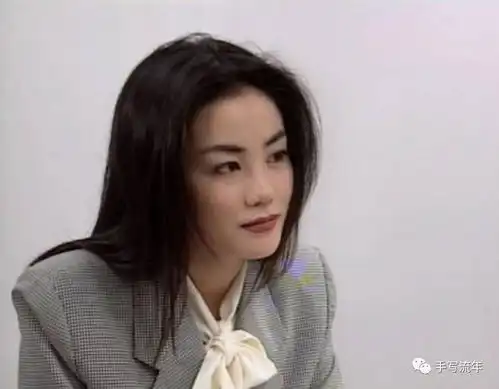 王菲兔唇宝宝终于曝光,谢霆锋大儿子4个字表态不关我事