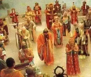 降伏悟空之后,元始天尊在蟠桃宴上,为何要给如来下跪