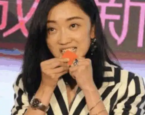 因避孕套被关注的4位明星,林允吴京不算啥,而她当众口撕