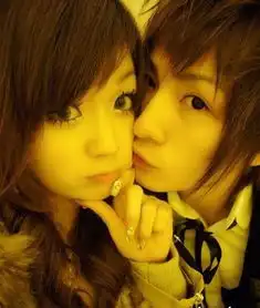 qq头像怎样才能上传