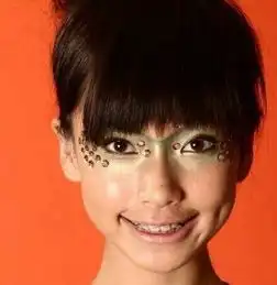我想看一下杨颖儿子小时候图片照片,婴儿期的更想看