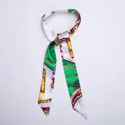 求大神像这种商品部分跟白底一样的图片怎么抠成白底图并且保留阴影,数量多的话钢笔工具太麻烦了