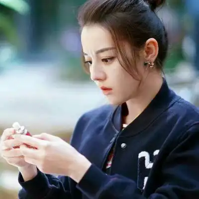 迪丽热巴头像大全一