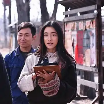 还嫌攀登者里的黑牡丹丑看到她的古装照,美成小仙女