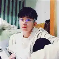 快手里的巨火经典网名
