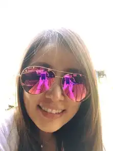 林心如自拍暗秀恩爱墨镜反射霍建华在耍帅