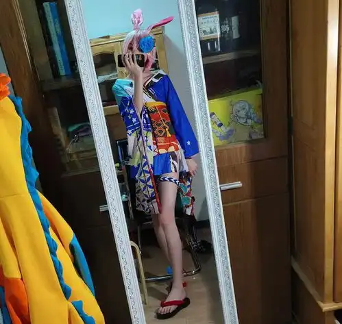 明日方舟男玩家兑现承诺,cos夕比妹子还美,还cos过原神崩坏3