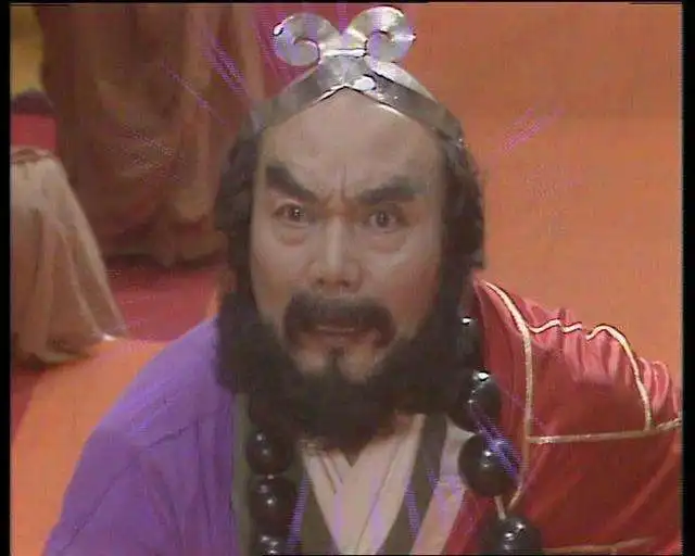 沙僧打碎琉璃盏,玉帝重罚他每隔七天万箭穿心你看琉璃盏里有啥
