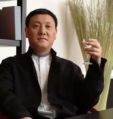 草原浪子韩磊娶小16岁蒙古之花为妻,13年如胶似漆