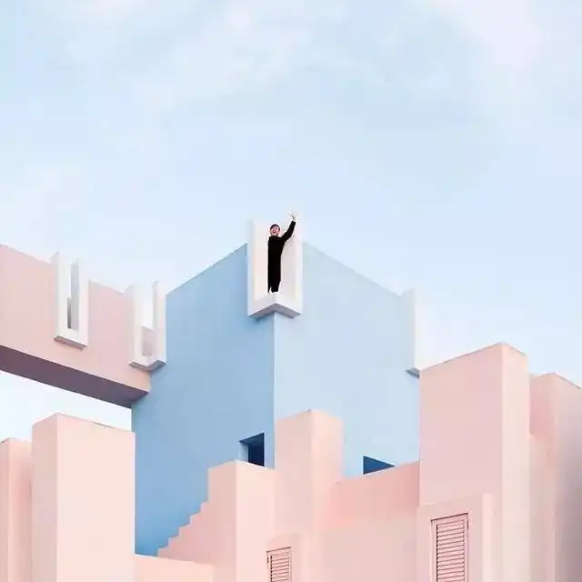 人像与建筑的二重奏,爱对了人,世界都是你的游乐场