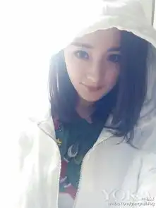 天惹自拍不要再装牙疼捂脸了现在流行嘟嘴卖萌