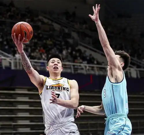 八人上双宏远大胜高速,六人得分辽篮爆冷输青岛,杨鸣一语成谶