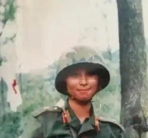 黑妹戚慧5次上春晚,因丈夫病逝巅峰时退圈,5年才走出悲伤