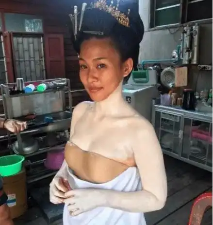 泰国的化妆技术有多强大看黑妹变身白雪公主,简直就像砌墙