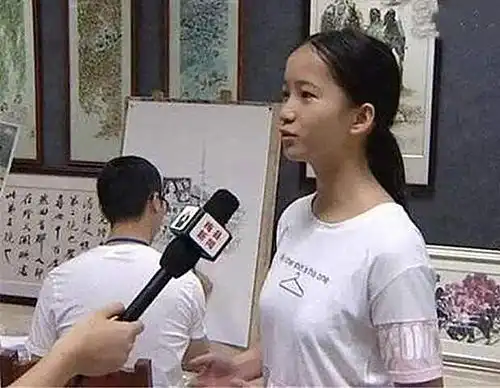 高考考了满分的何碧玉14岁上清华,毕业后一直在国外从事科学研究