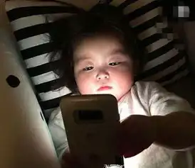靠屁股脸走红ins,比权律二还要可爱,用她斗图从来没输过