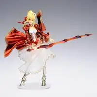 红saber尼禄头像超清红saber尼禄帅气微信头像