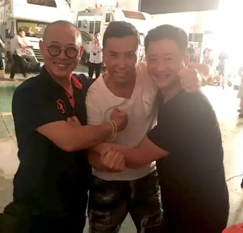 对吴京大打出手,赵文卓称他为戏霸,甄子丹是一个怎样的人