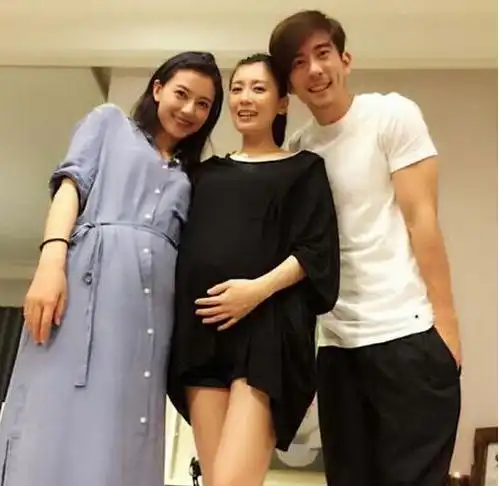 李湘贾静雯再婚活成公主,她二婚嫁娱乐圈纪委黄毅清狗血离婚收场