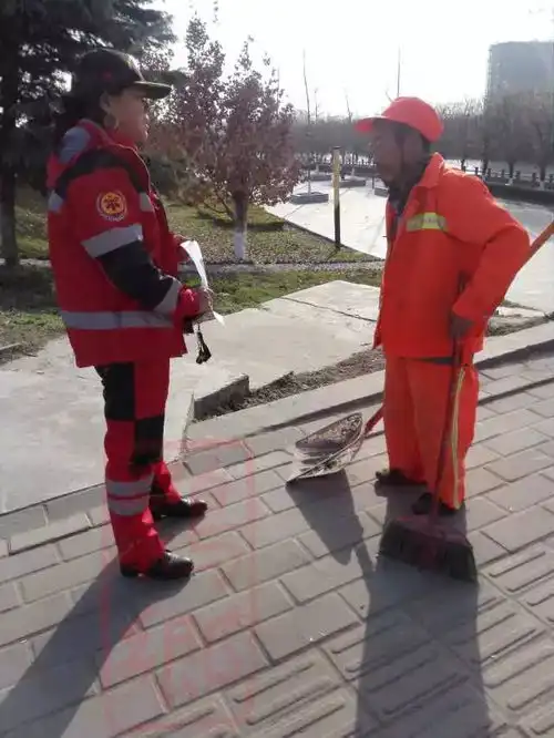 离家出走的赵姒旋同学在城西附近疑似出现过,希望大家都留意一下