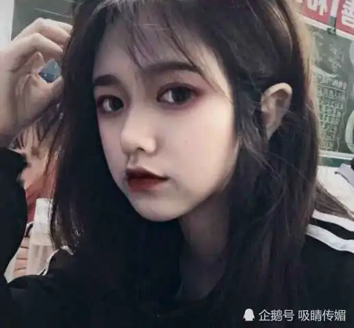 自甘堕落颓废套图十八岁别谈恋爱,那个人真的很难忘掉