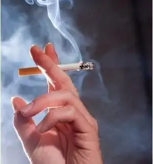 比吸烟上瘾还厉害的4种零食,槟榔不算什么,图4没人能戒