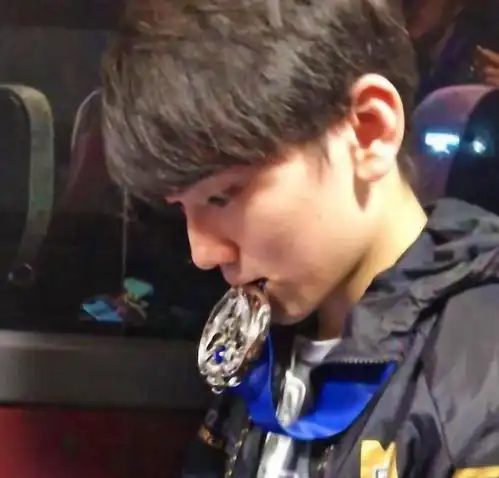 英雄联盟theshy直言季后赛想和阿水交手,胜负的突破口被找到