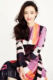 王丽坤玩起变装游戏素颜女神清新优雅