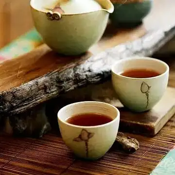 阴雨连绵季节,如何存好您的爱茶