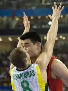 nba球星最想销毁的照片姚明网吧打cs抽烟科比袭胸