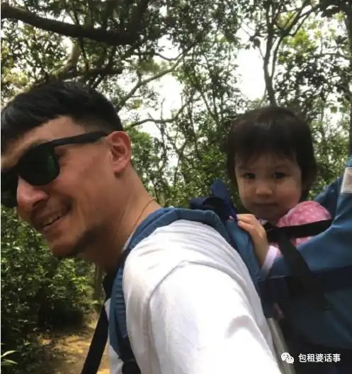 拖鞋穿袜子的不单雷佳音,张震也特么乱来的好吧藏好深