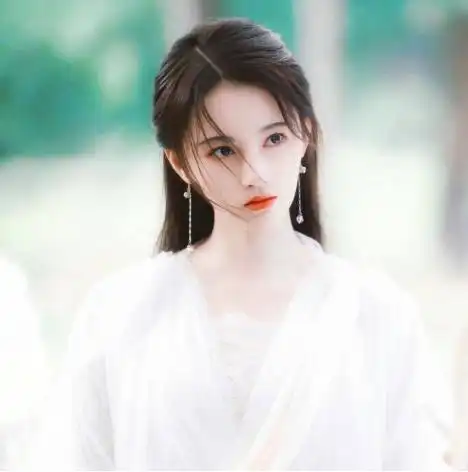 鞠婧祎才是赵灵儿最佳人选看到她手捧萌宠,神仙姐姐本仙