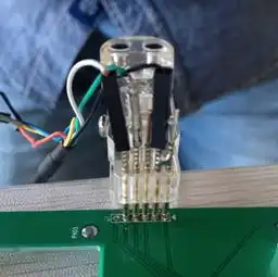 解密geekpwn黑客大赛上的黑科技胸卡