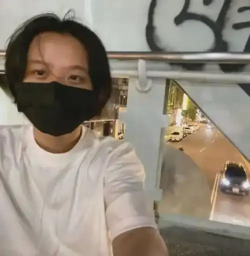 曝林靖恩近况很好,剪掉长发疑似从头开始,出门仍戴口罩怕被偷拍