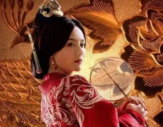 汉献帝为何要把两个女儿送给曹丕有三个原因,都跟曹操有关