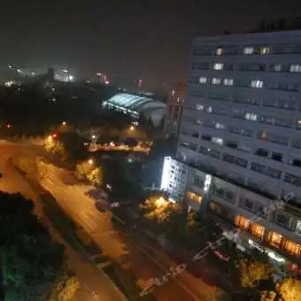 携程酒店杭州浙大紫金港地铁口城西银泰ins风特惠公寓预订杭州浙大紫金港地铁口城西银泰ins风特惠公寓价格点评电话地址查询