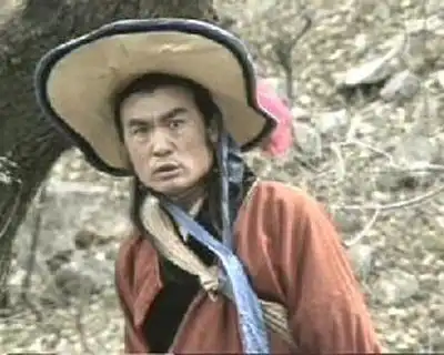 演武松的5大明星,只有图5在演武松,其他4位都是在模仿