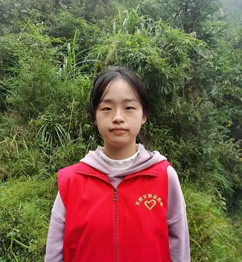 别样双节他们走向田野,让等待收割的稻禾,真正走向收获