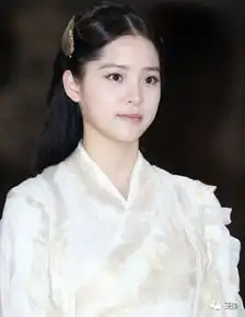 神颜雪莉胖成饼脸蒋欣,刘亦菲瘦身成果惊人