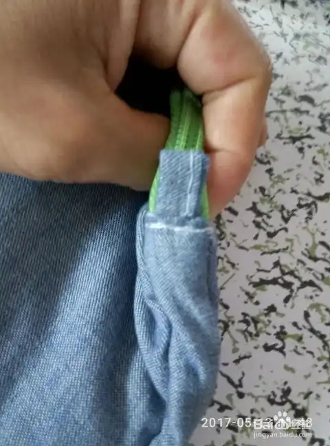 如何用牛仔裤改成零钱包