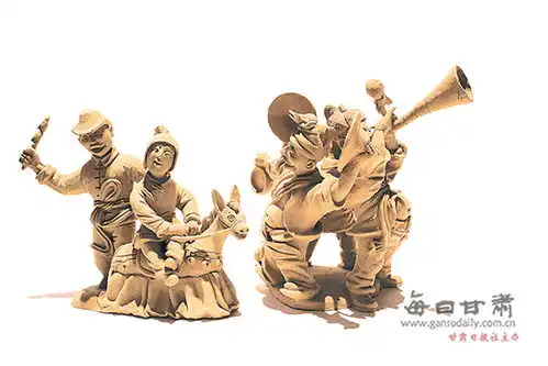 那记忆中的乡愁尽在这三四寸大的泥人上