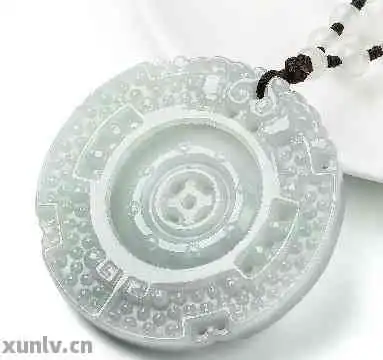 翡翠时来运转吊坠寓意与可戴性解析