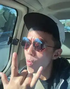 曝跑男团最新录制花絮baby素颜出镜网友不敢认