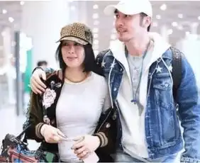 12岁年龄差的明星夫妻,钟丽缇49岁似少女,张伦硕却活成胡渣大叔