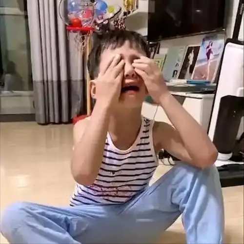 爱哭的孩子将来反而更有出息,有两大优势,是不爱哭的娃没法比的