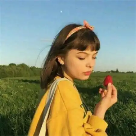 欧美头像颜值高酷酷的女头,推荐封面抽烟的太拽了