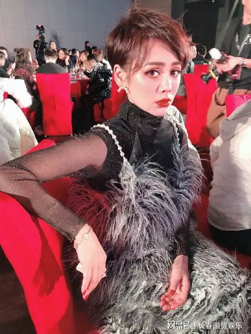 宁静发文否认改国籍华夏儿女炎黄子孙土生土长中国人